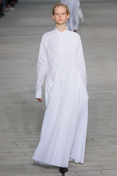 Look 1